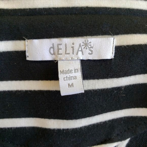 B&W Stripped Cropped Blazer - Picture 9 of 9